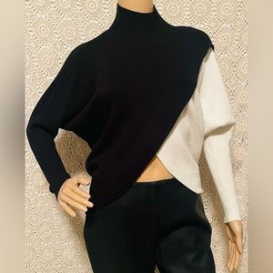 Black and white peek a boo sweater🤍🖤👀